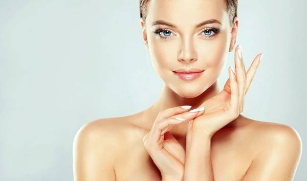 왼쪽 뺨의 여드름은 징조 왼쪽 뺨의 여드름은 징조